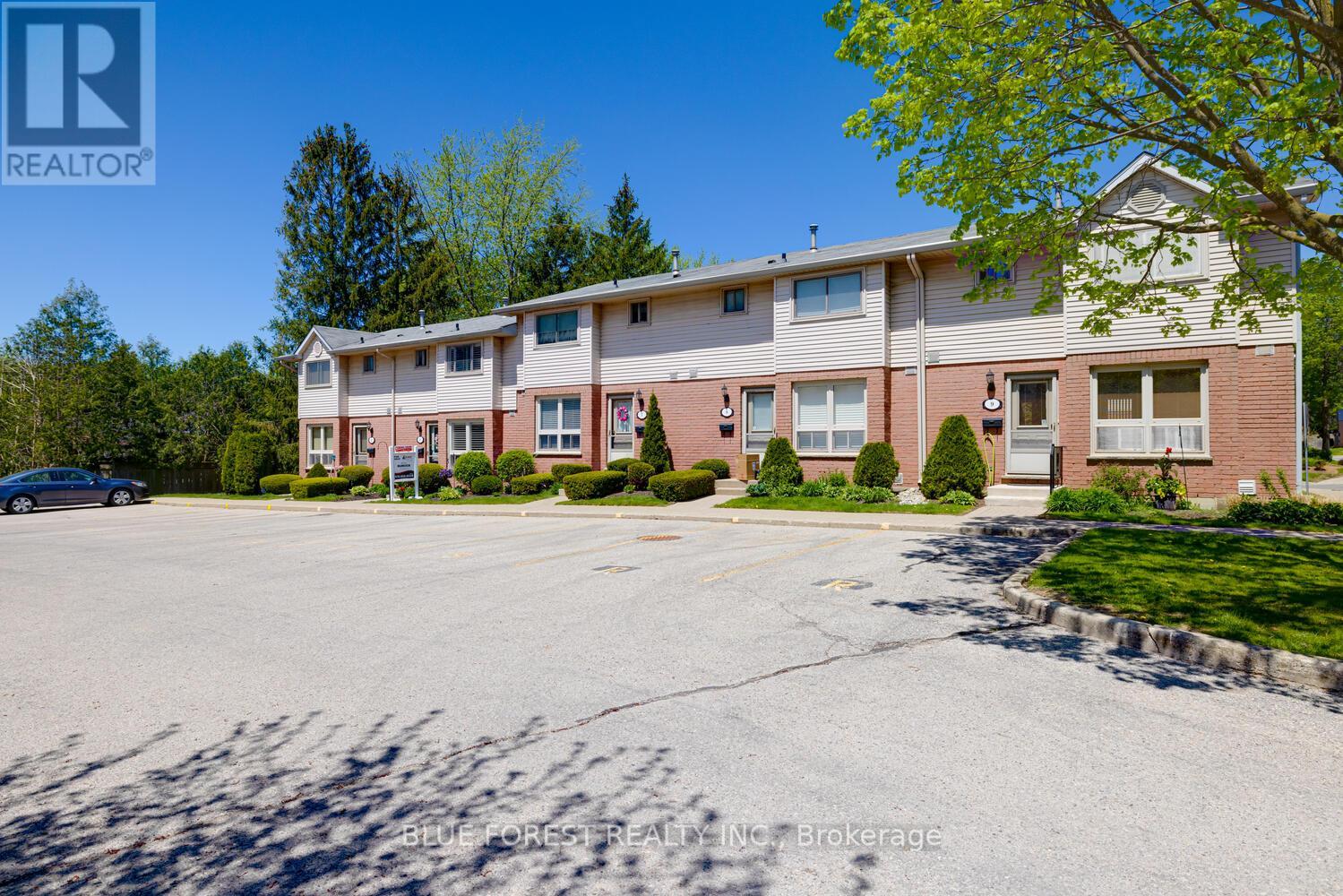 6 - 35 Waterman Avenue, London South, Ontario N6C 5T2 - Photo 34 - X12608080