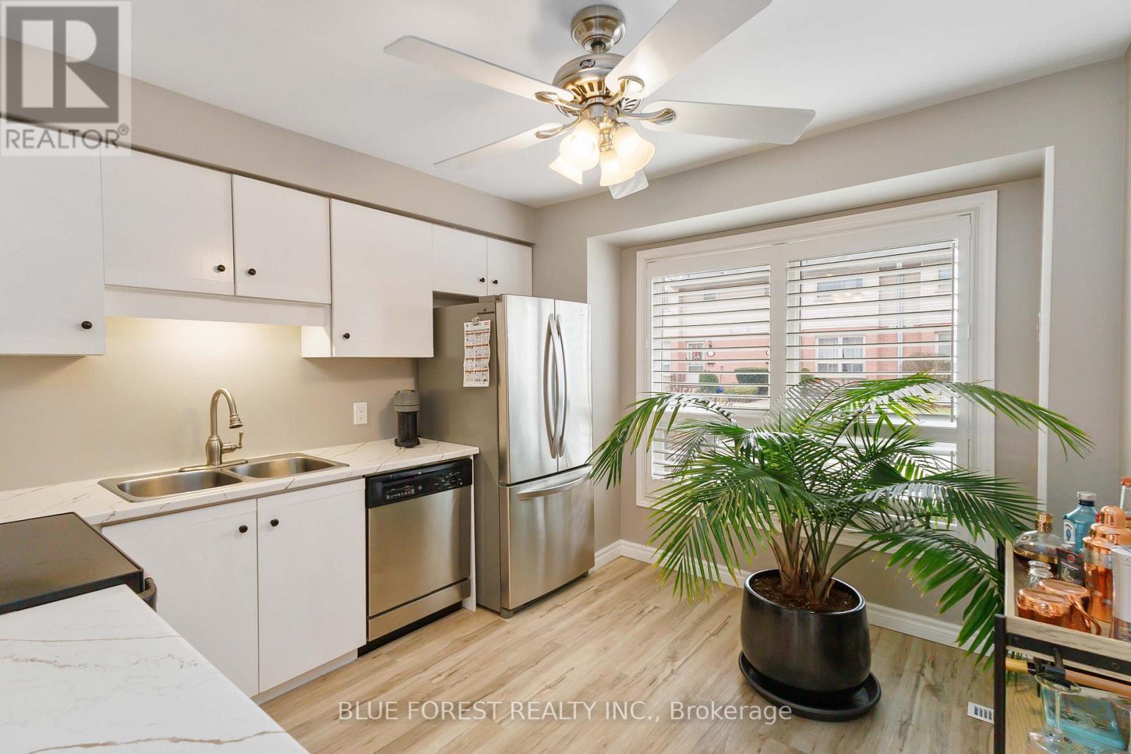 6 - 35 Waterman Avenue, London South, Ontario N6C 5T2 - Photo 5 - X12608080