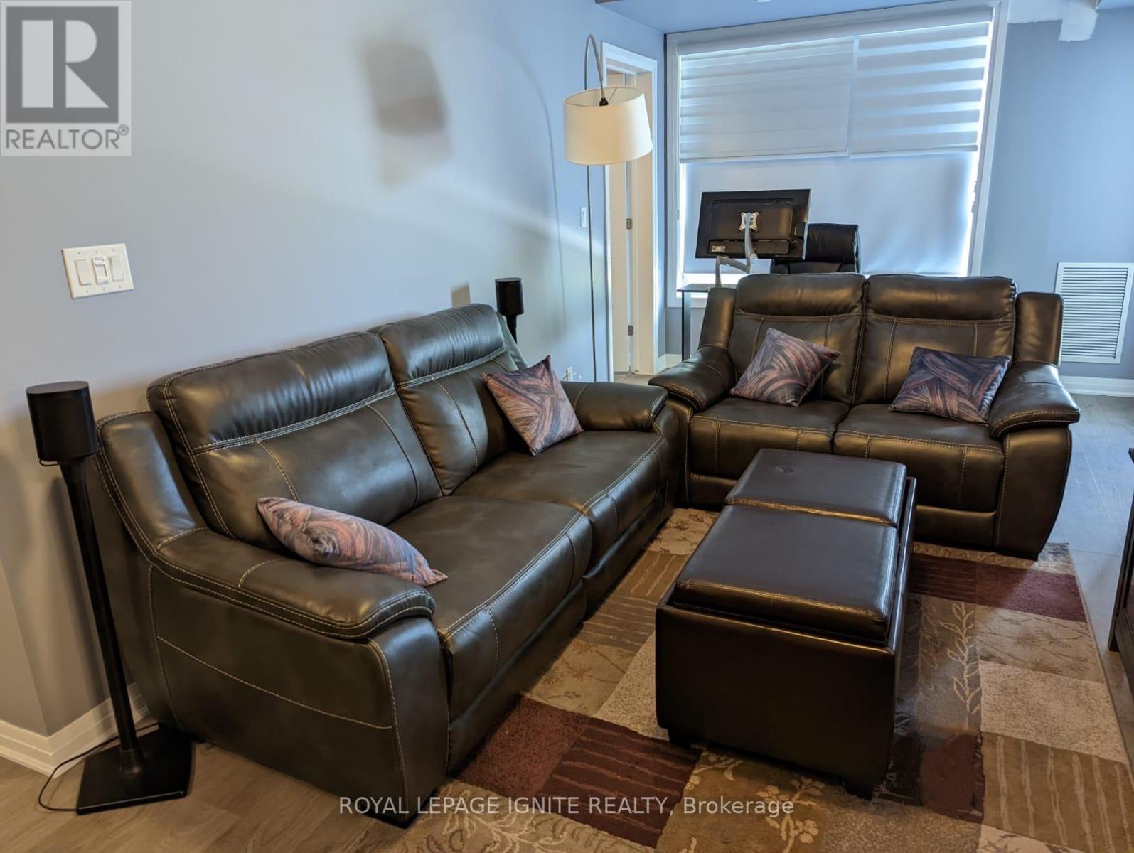 314 - 2 Adam Sellers Street, Markham, Ontario  L6B 1P2 - Photo 1 - N12605298