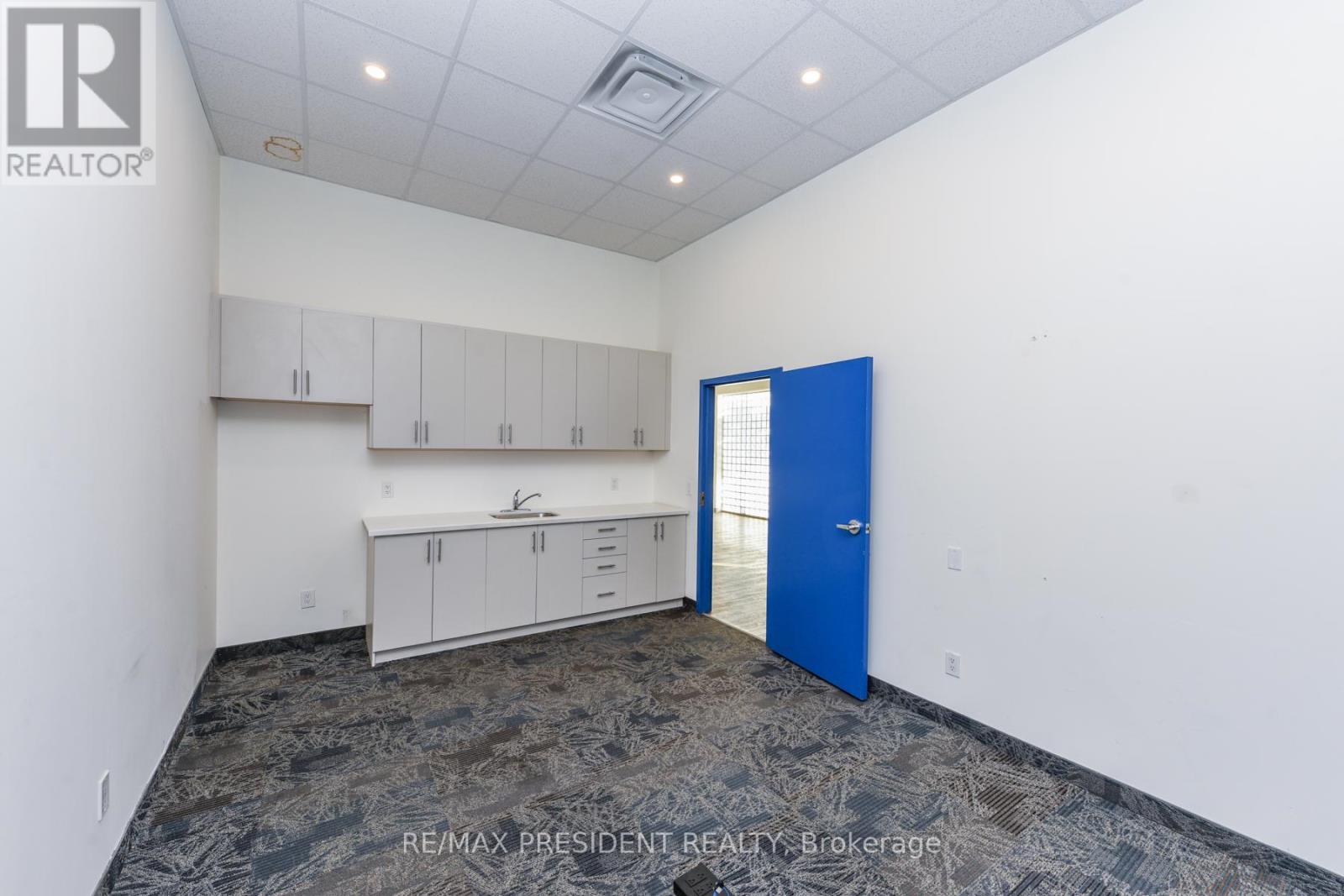 26 Holtby Avenue, Brampton, Ontario  L6X 2M1 - Photo 11 - W12362575