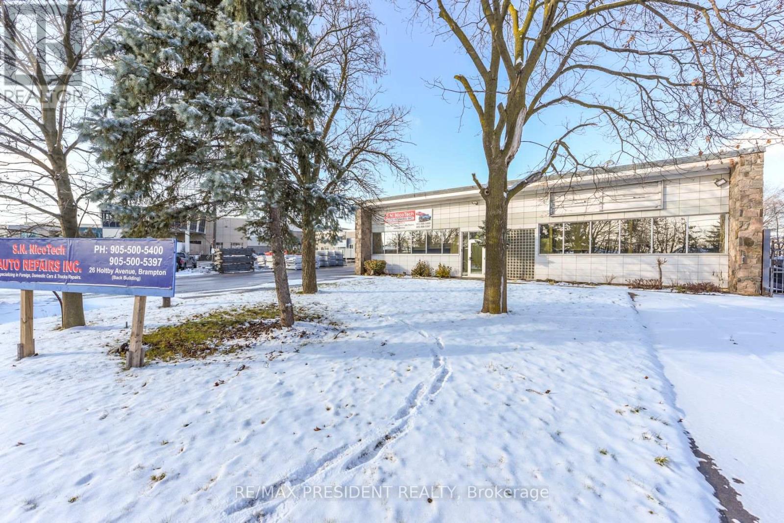 26 Holtby Avenue, Brampton, Ontario  L6X 2M1 - Photo 3 - W12362575