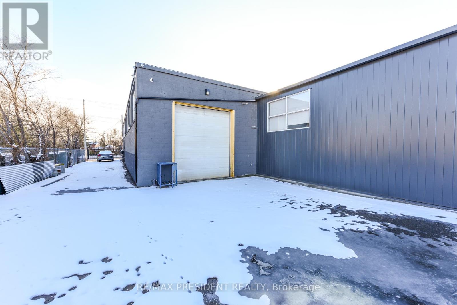 26 Holtby Avenue, Brampton, Ontario  L6X 2M1 - Photo 33 - W12362575