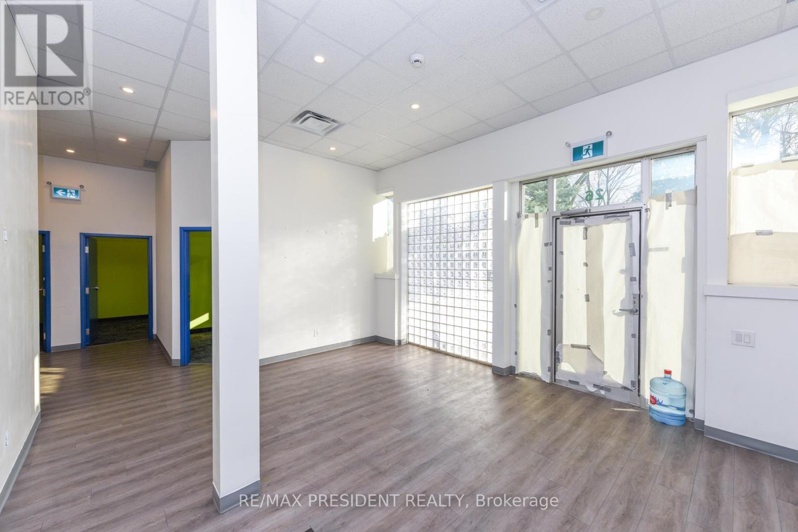 26 Holtby Avenue, Brampton, Ontario  L6X 2M1 - Photo 4 - W12362575