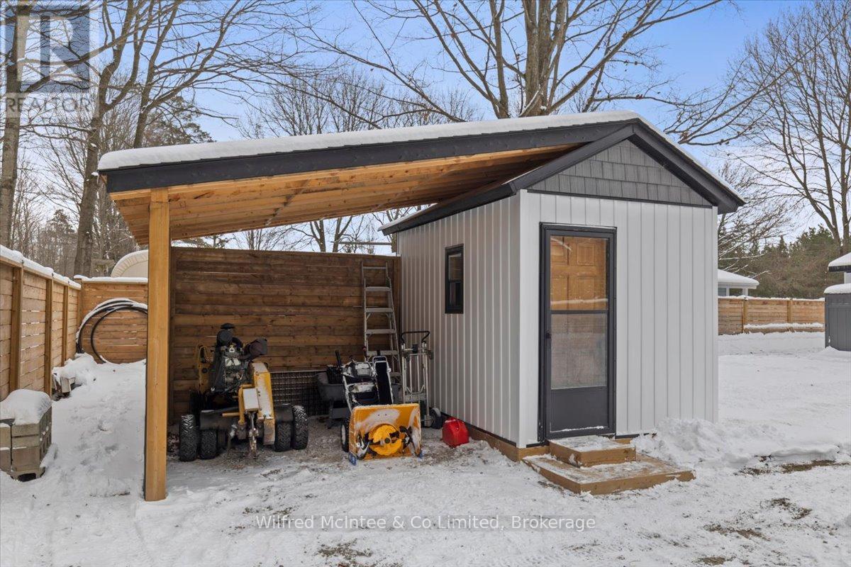 38 Allister Place, South Bruce Peninsula, Ontario N0H 2G0 - Photo 31 - X12608086