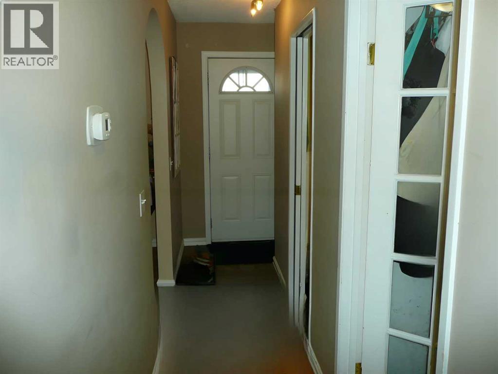 54, 6020 Temple Drive Ne, Calgary, Alberta  T1Y 4R5 - Photo 3 - A2267609