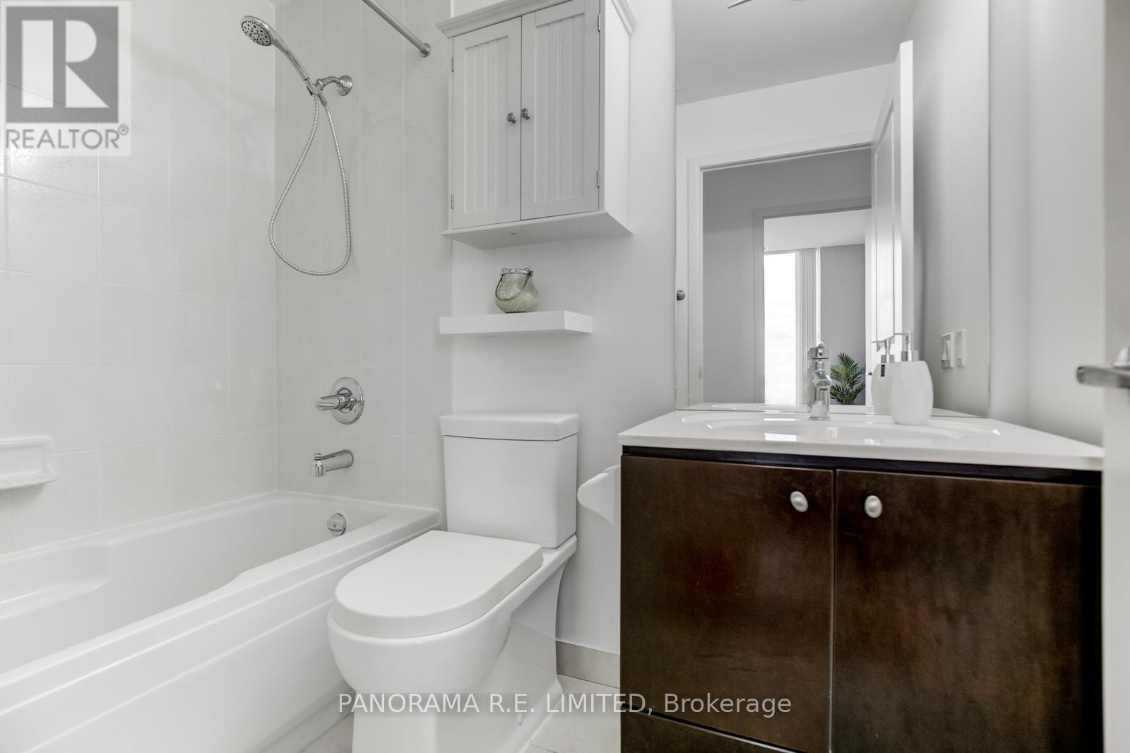 Ph103 - 225 Sherway Gardens Road, Toronto (Islington-City Centre West), Ontario  M9C 0A3 - Photo 14 - W12608068