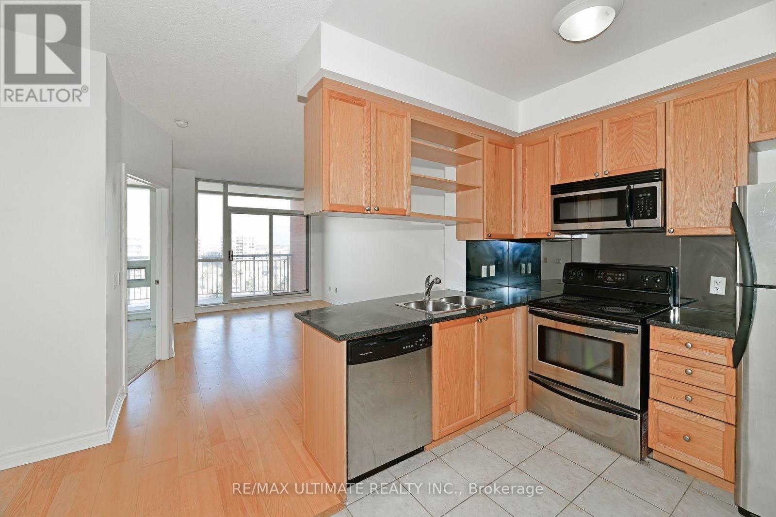 1104 - 2325 Central Park Drive, Oakville, Ontario  L6H 0E5 - Photo 4 - W12608076