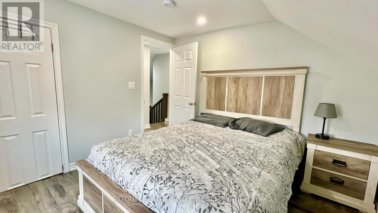 514 Frank Street, South Bruce Peninsula, Ontario  N0H 2T0 - Photo 13 - X12608074