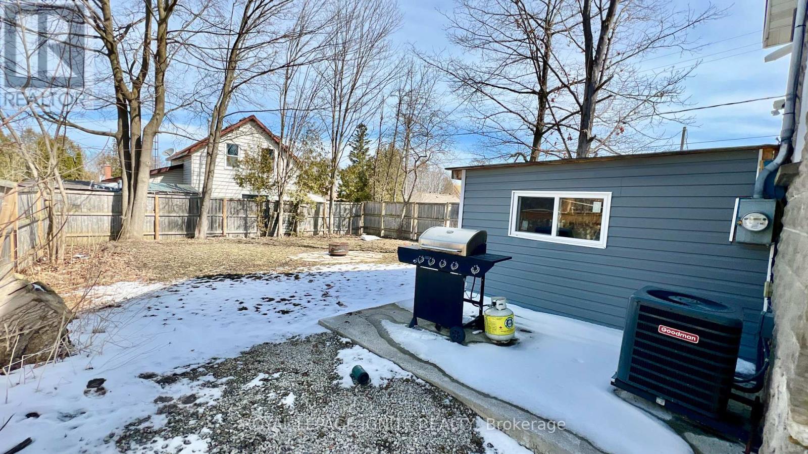 514 Frank Street, South Bruce Peninsula, Ontario  N0H 2T0 - Photo 35 - X12608074