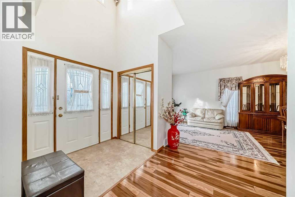 120 Cove Road, Chestermere, Alberta  T1X 1E4 - Photo 6 - A2268328