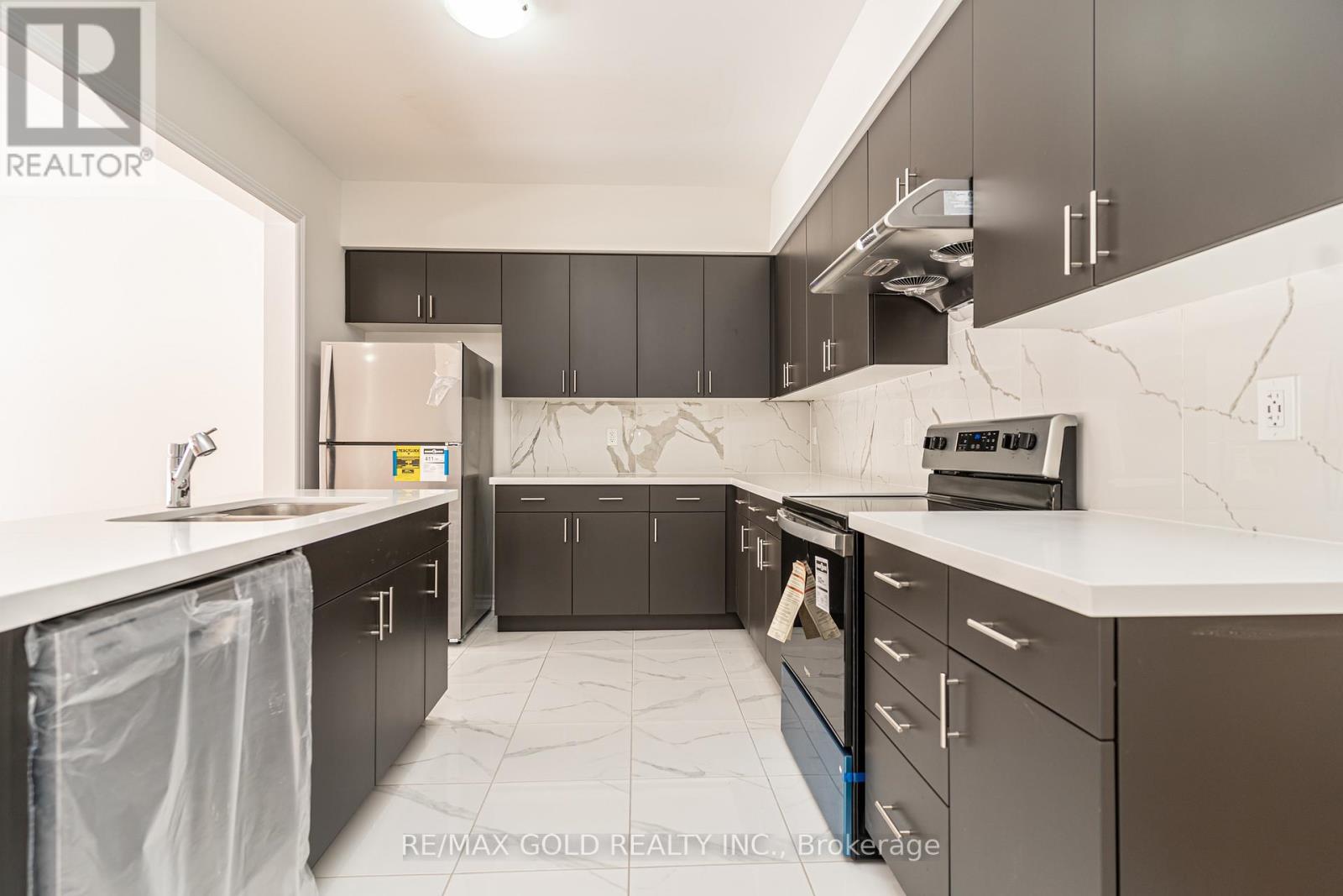 33 Gilham Way, Brant (Paris), Ontario  N0E 1N0 - Photo 17 - X12594600