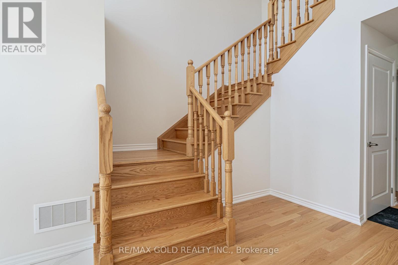 33 Gilham Way, Brant (Paris), Ontario  N0E 1N0 - Photo 24 - X12594600