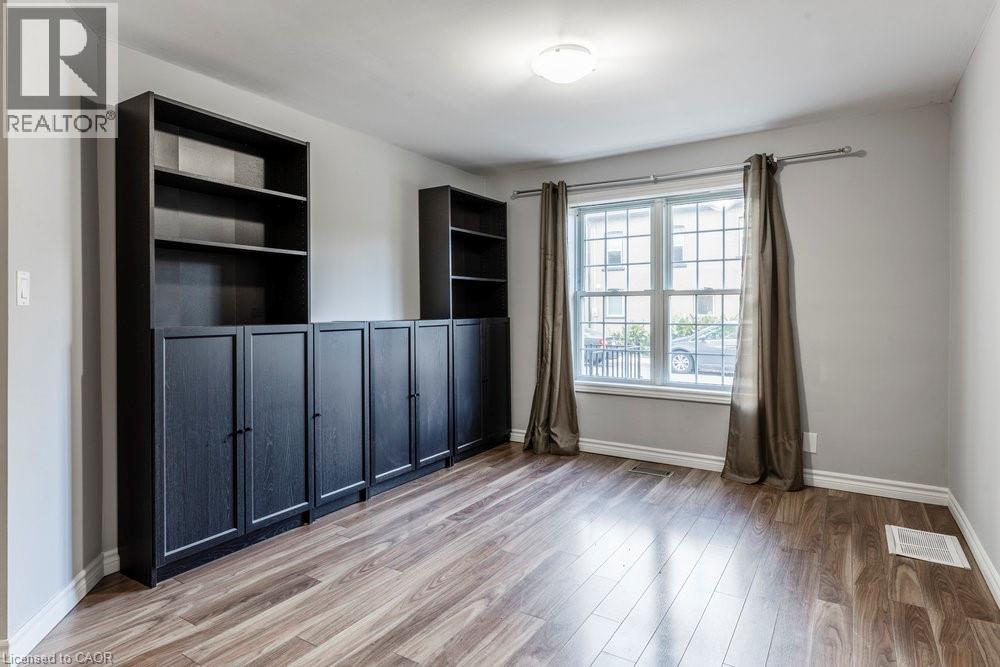 35 Ferrie Street W, Hamilton, Ontario  L8L 1C6 - Photo 4 - 40792768