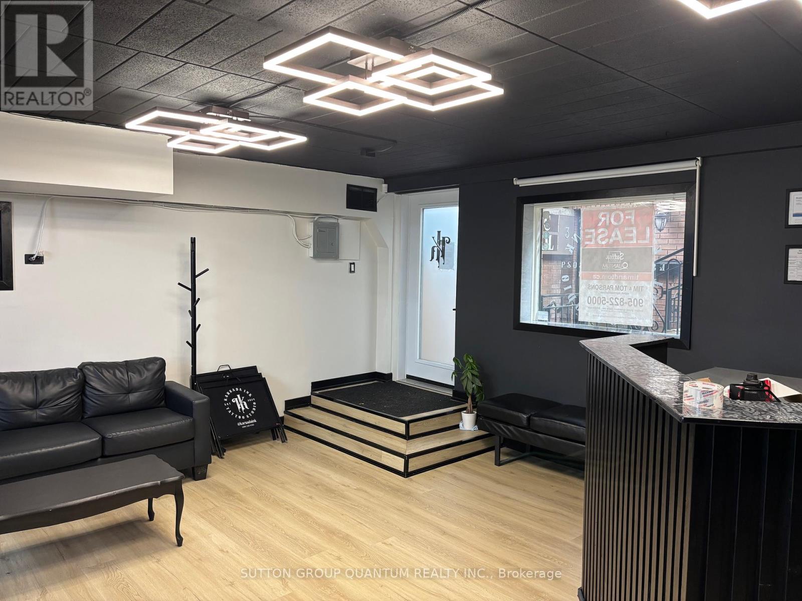 2 - 323 Church Street, Oakville (Oo Old Oakville), Ontario  L6J 1P2 - Photo 5 - W12604832