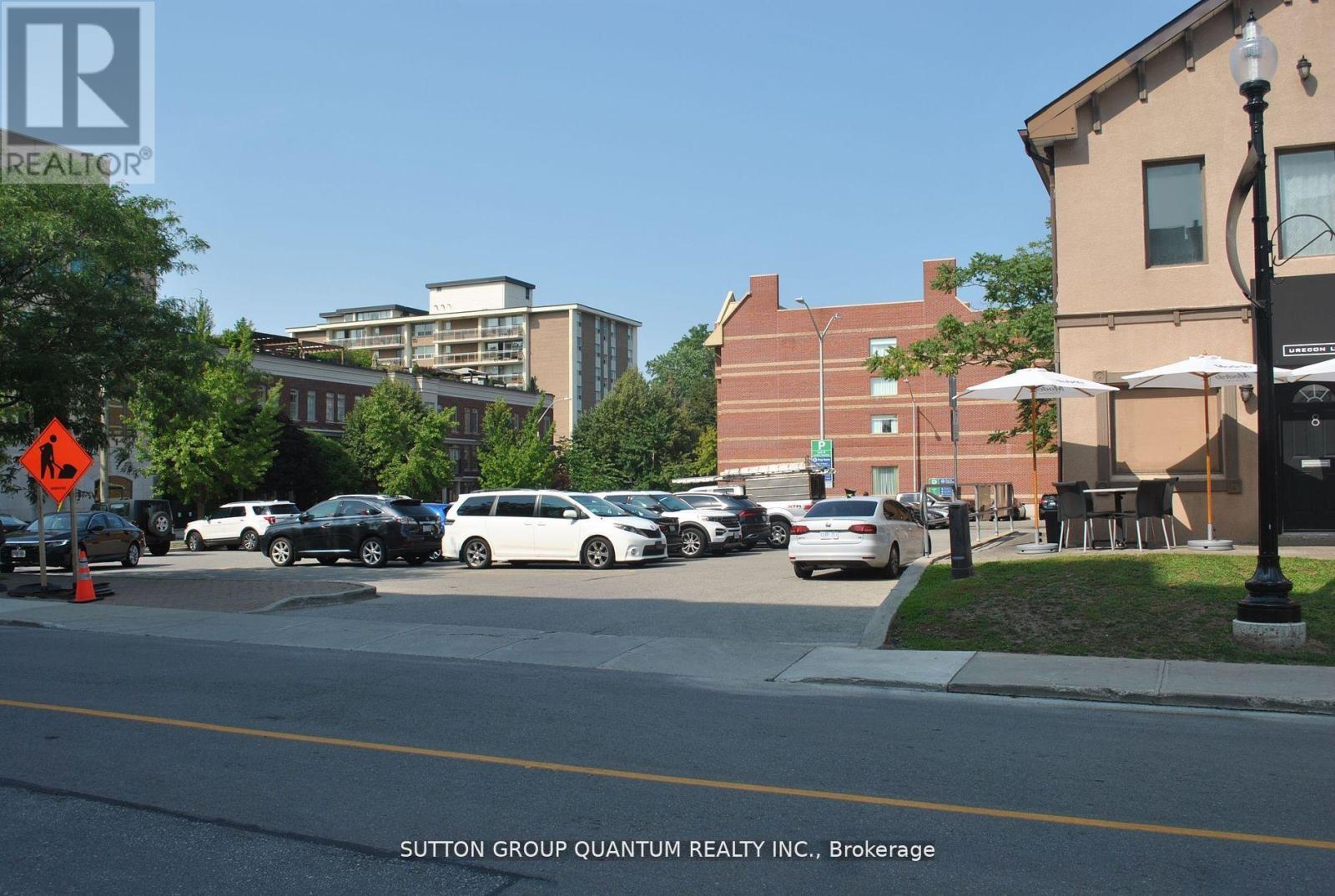 2 - 323 Church Street, Oakville (Oo Old Oakville), Ontario  L6J 1P2 - Photo 18 - W12604832