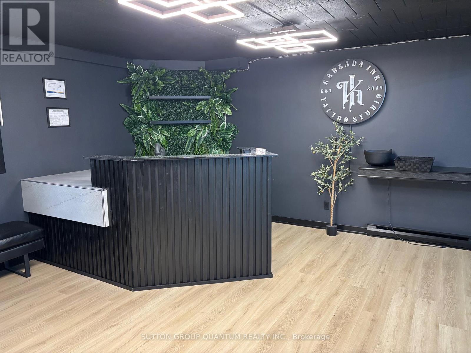 2 - 323 Church Street, Oakville (Oo Old Oakville), Ontario  L6J 1P2 - Photo 4 - W12604832