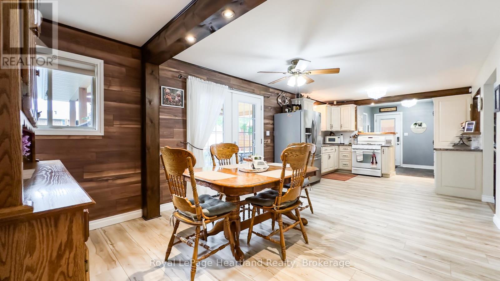 30 North Street, Huron East, Ontario N0K 1G0 - Photo 13 - X12608148