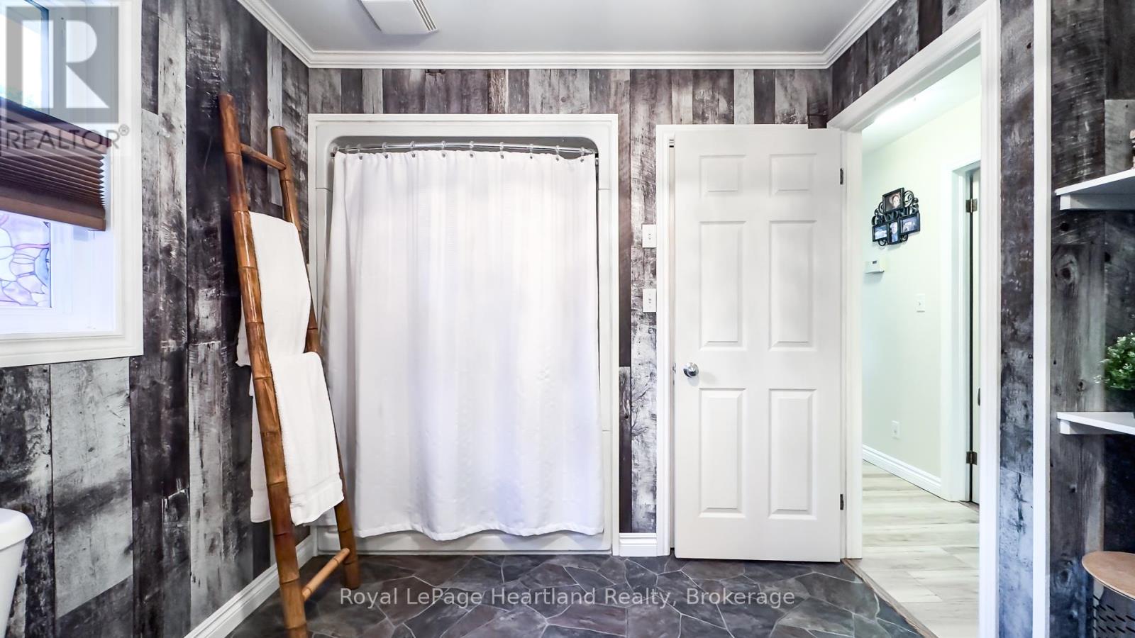 30 North Street, Huron East, Ontario N0K 1G0 - Photo 33 - X12608148