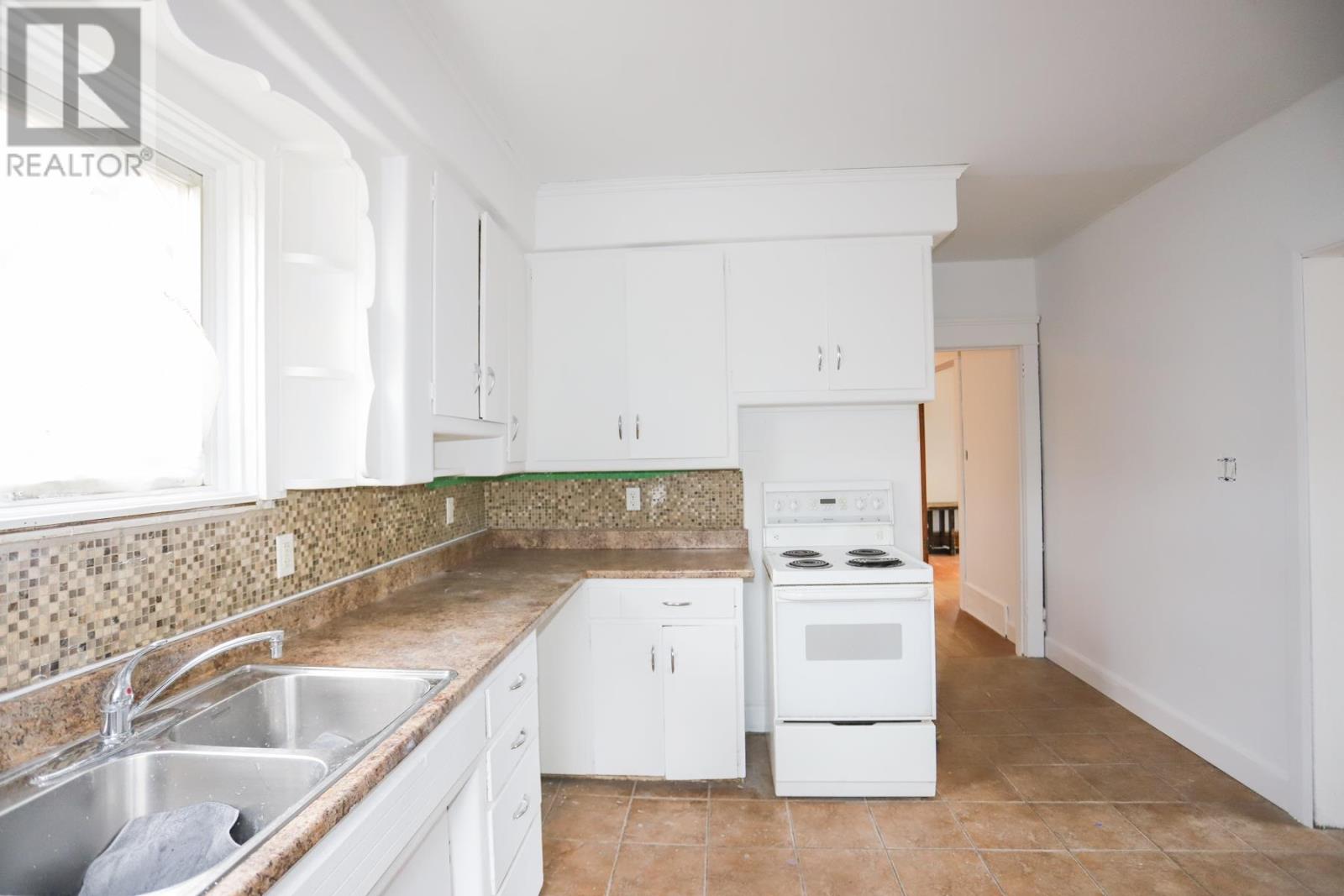 364 Albert St W, Sault Ste. Marie, Ontario P6A 1B7 - Photo 8 - SM253184