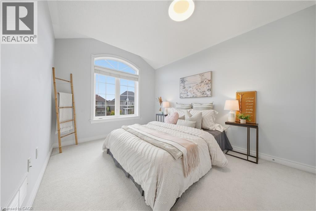 8 Summerberry Way, Hamilton, Ontario  L9B 0G2 - Photo 17 - 40782174