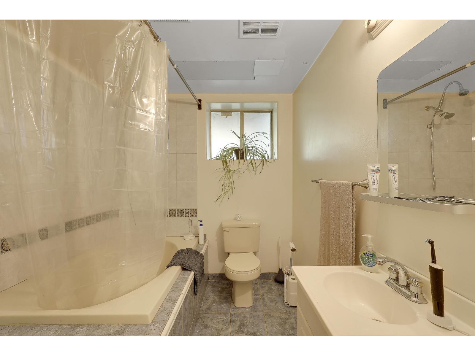 14373 115 Avenue, Surrey, British Columbia  V3R 2P9 - Photo 23 - R3072275