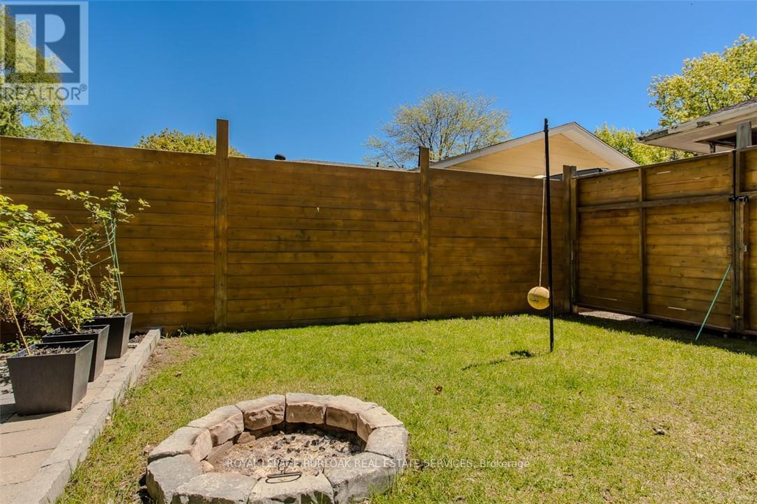 5253 Bromley Road, Burlington, Ontario  L7L 3G1 - Photo 12 - W12409736