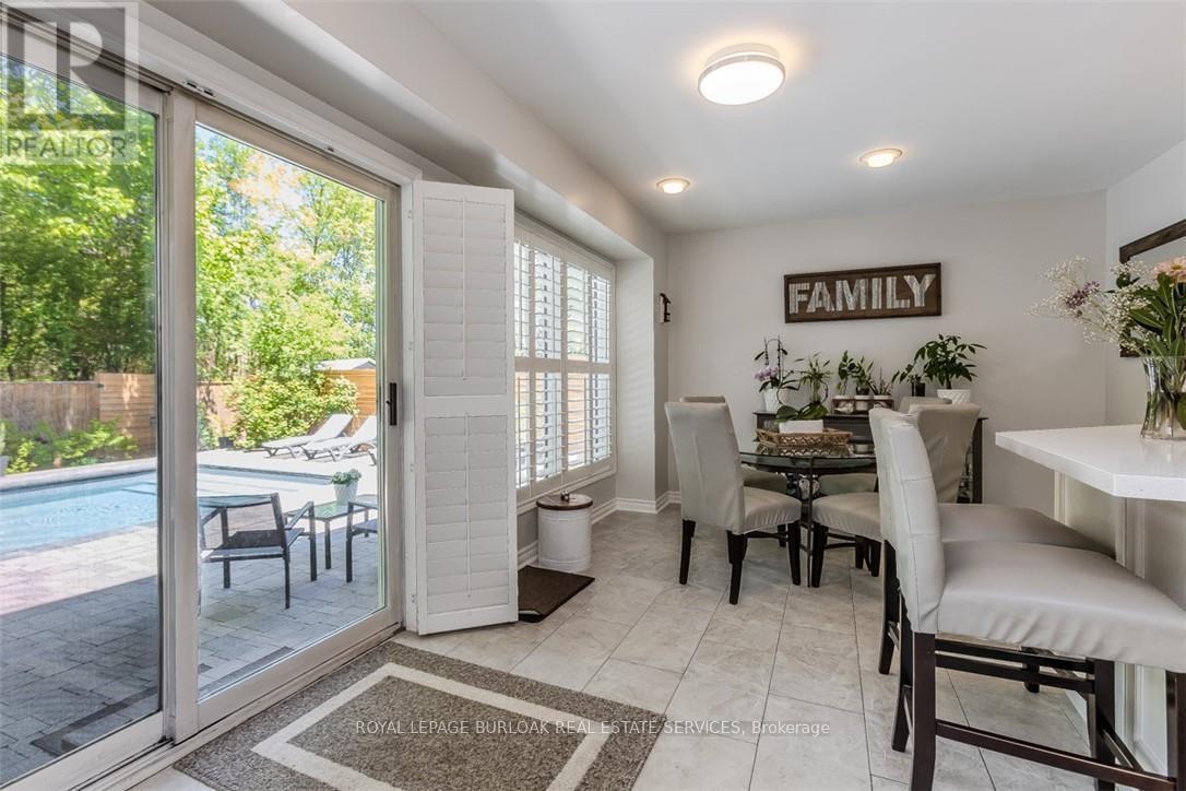 5253 Bromley Road, Burlington, Ontario  L7L 3G1 - Photo 24 - W12409736