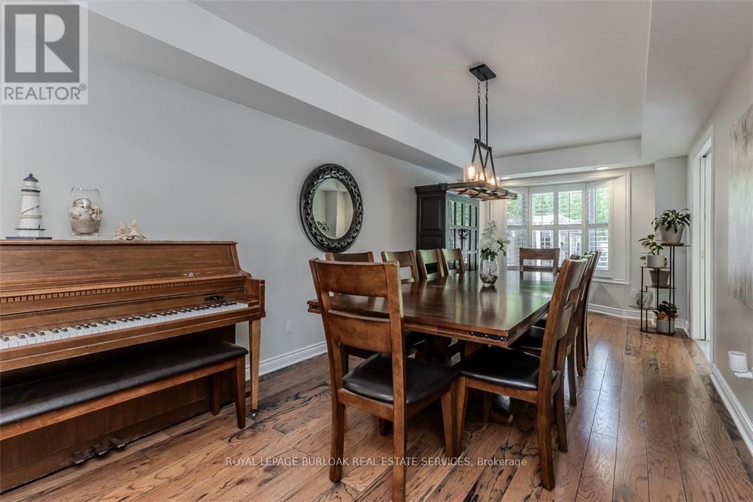 5253 Bromley Road, Burlington, Ontario  L7L 3G1 - Photo 22 - W12409736