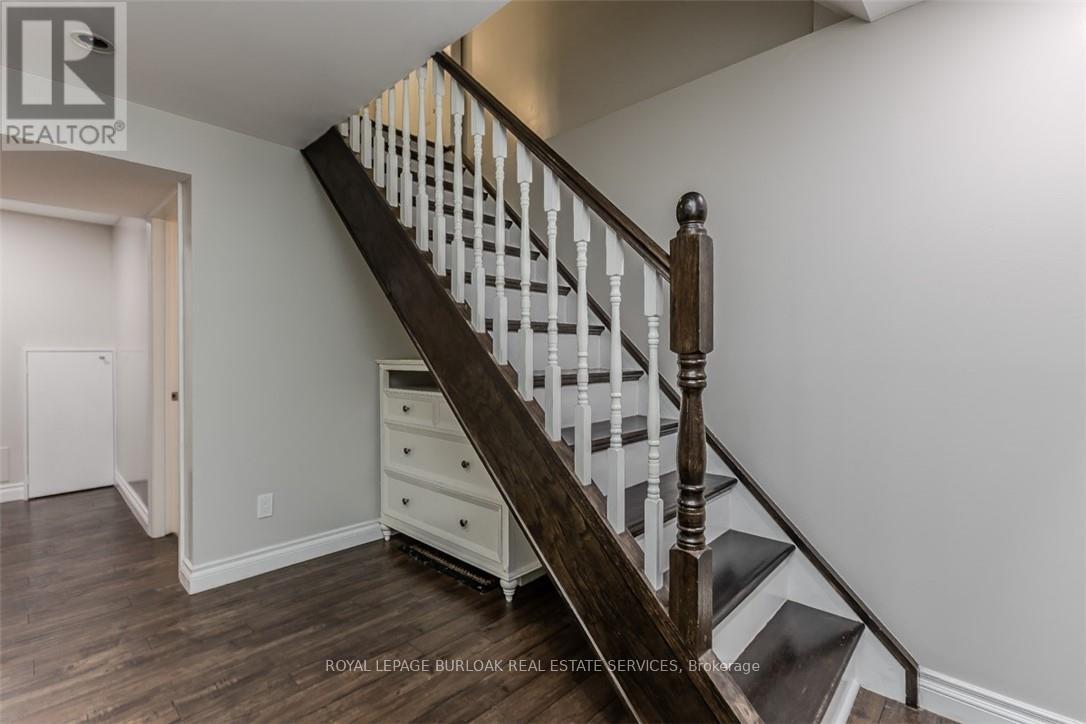 5253 Bromley Road, Burlington, Ontario  L7L 3G1 - Photo 42 - W12409736