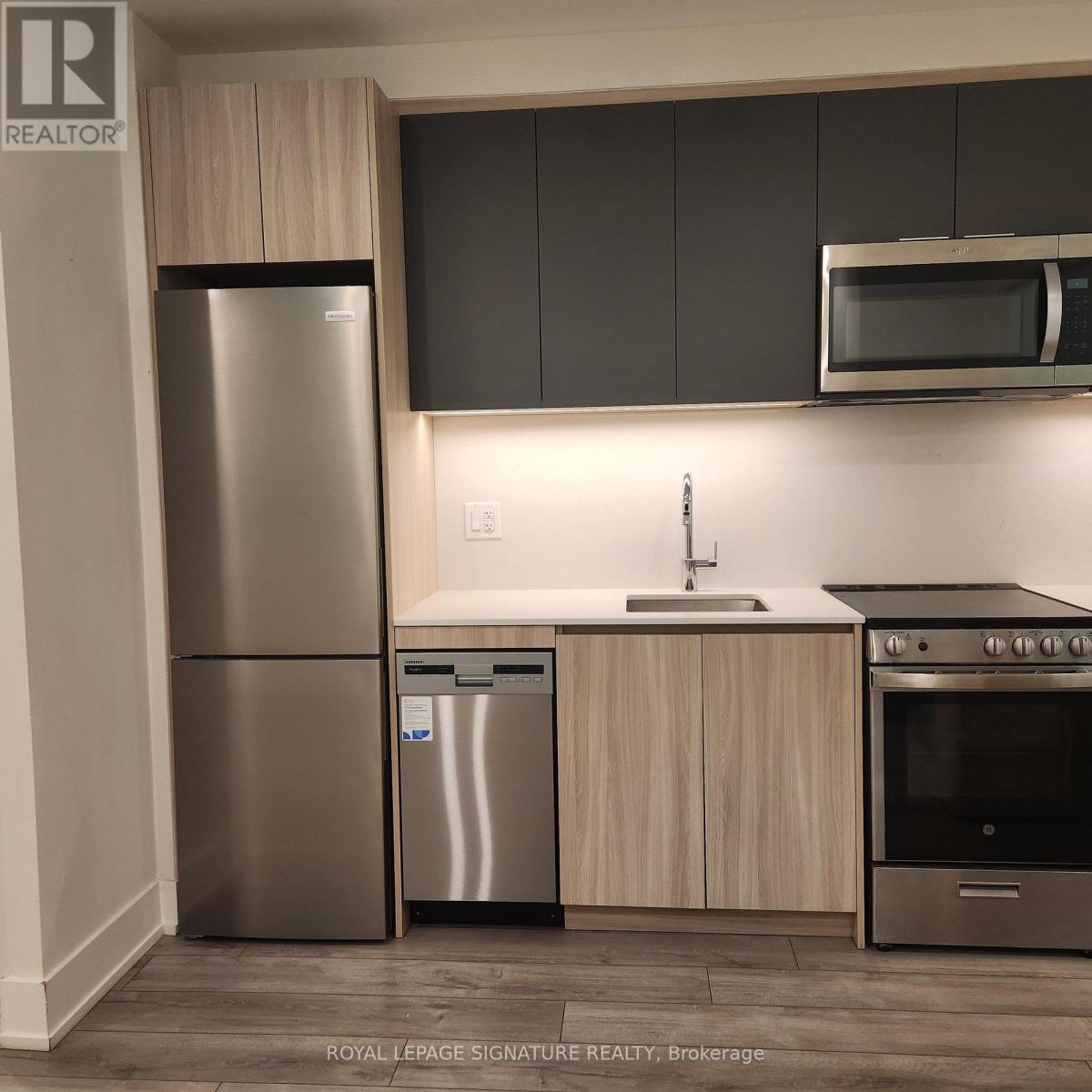 910 - 3100 Keele Street, Toronto, Ontario  M3M 0E1 - Photo 11 - W12440948