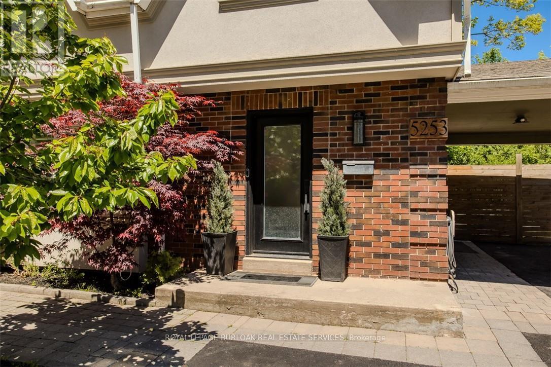 5253 Bromley Road, Burlington, Ontario  L7L 3G1 - Photo 7 - W12409736