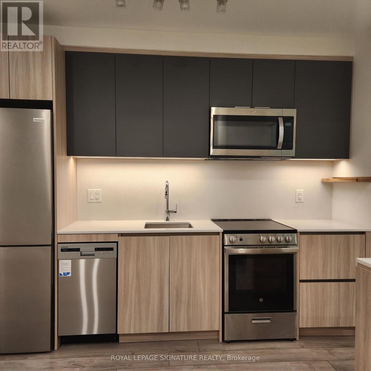 910 - 3100 Keele Street, Toronto, Ontario  M3M 0E1 - Photo 12 - W12440948