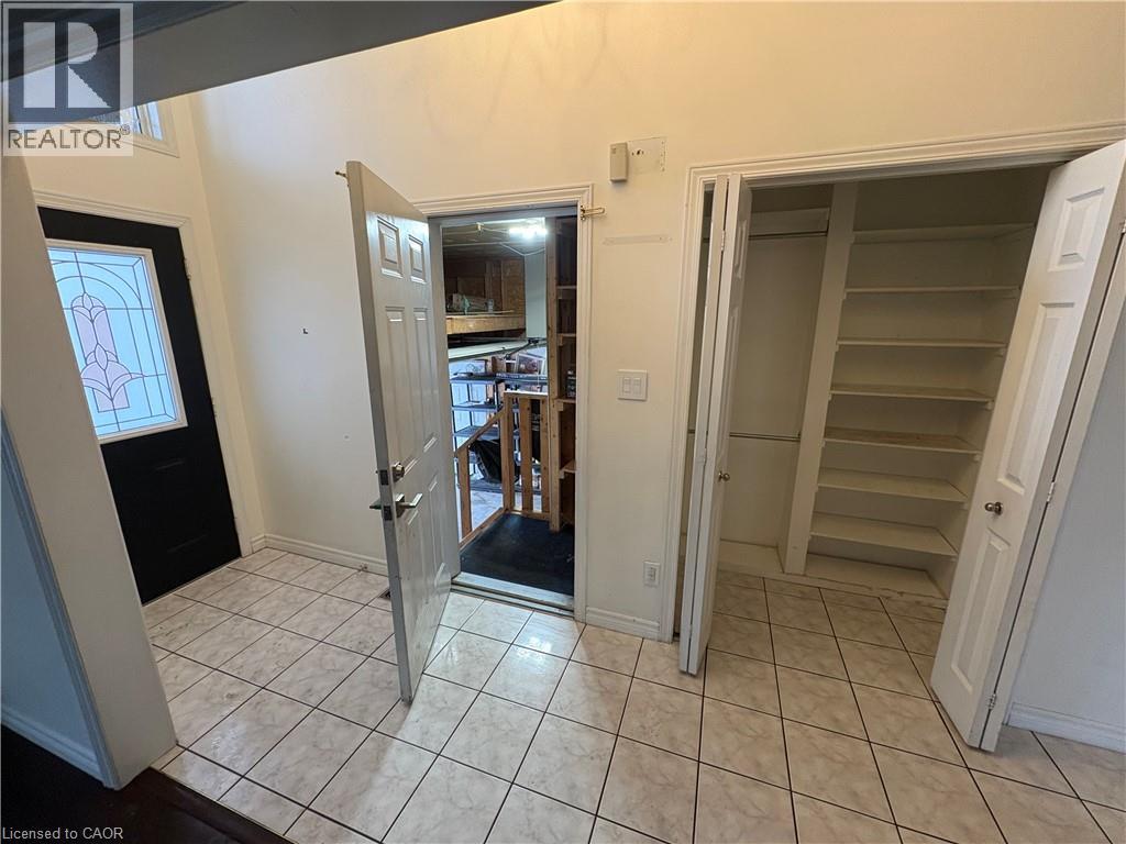 35 Melrose Place Unit# Upper, Guelph, Ontario  N1K 1W4 - Photo 4 - 40792765