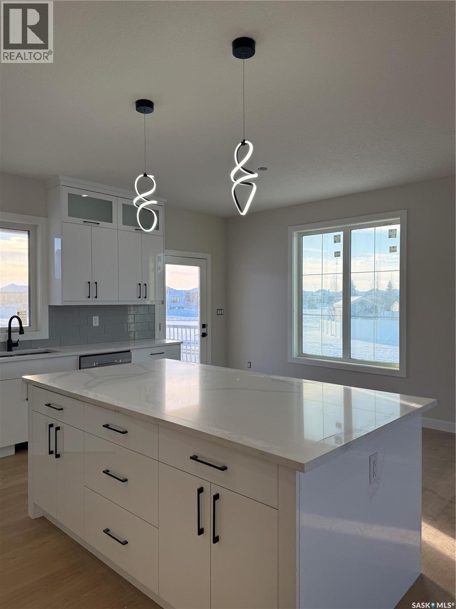 801 Weir Crescent, Warman, Saskatchewan  S0K 4S4 - Photo 4 - SK020786