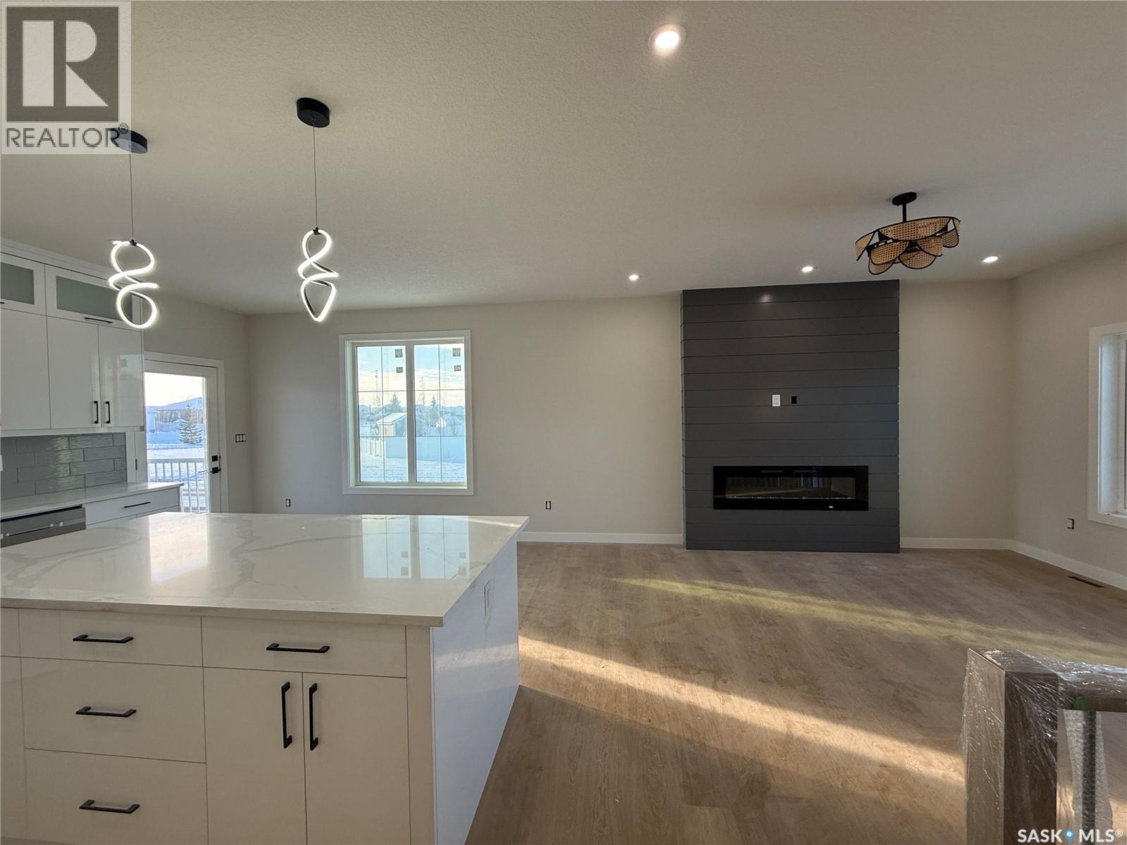 801 Weir Crescent, Warman, Saskatchewan  S0K 4S4 - Photo 3 - SK020786