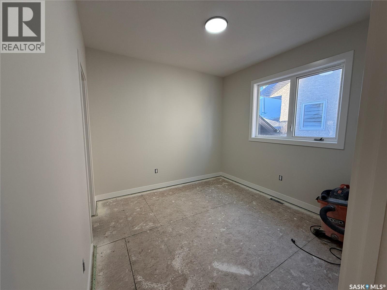 801 Weir Crescent, Warman, Saskatchewan  S0K 4S4 - Photo 8 - SK020786