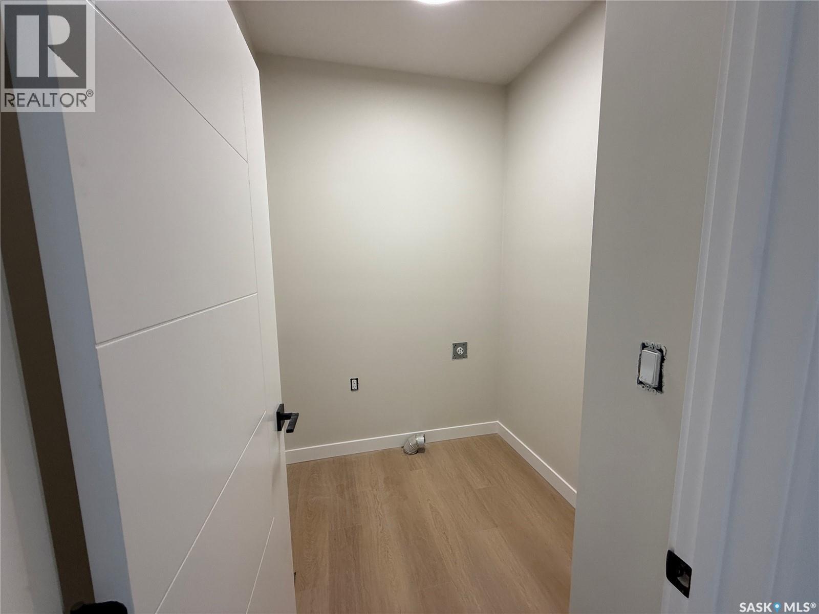 801 Weir Crescent, Warman, Saskatchewan  S0K 4S4 - Photo 10 - SK020786