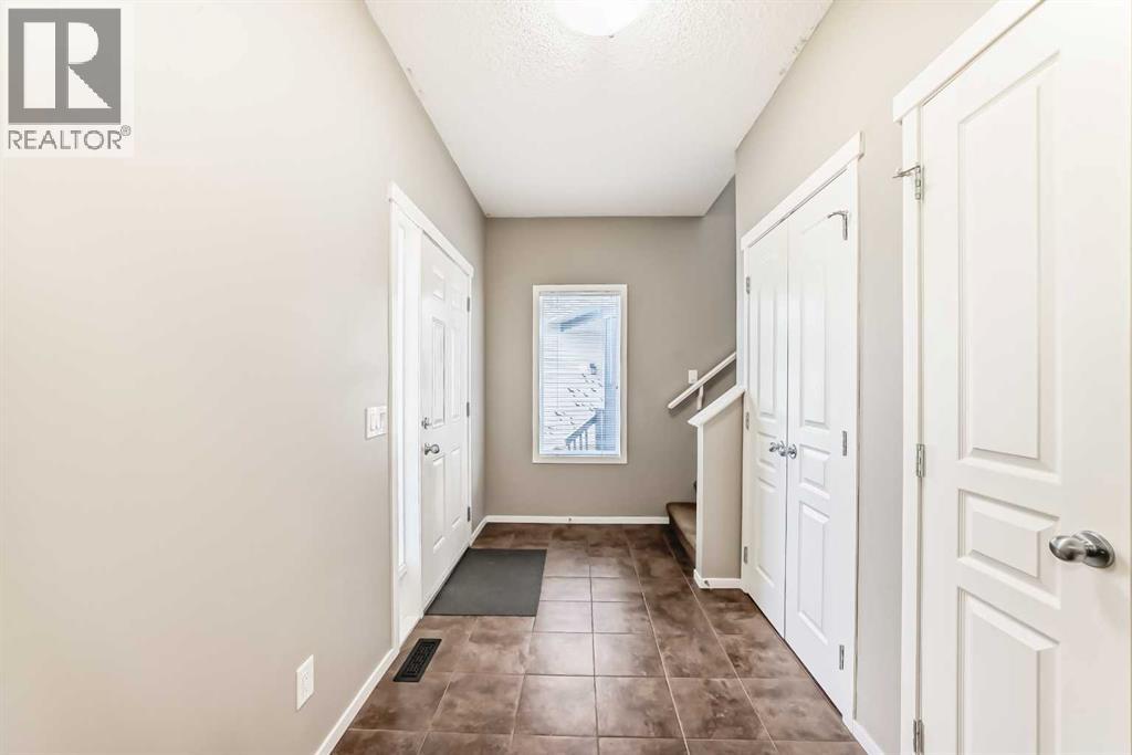 284 Sagewood Landing Sw, Airdrie, Alberta  T4B 3N6 - Photo 3 - A2269946