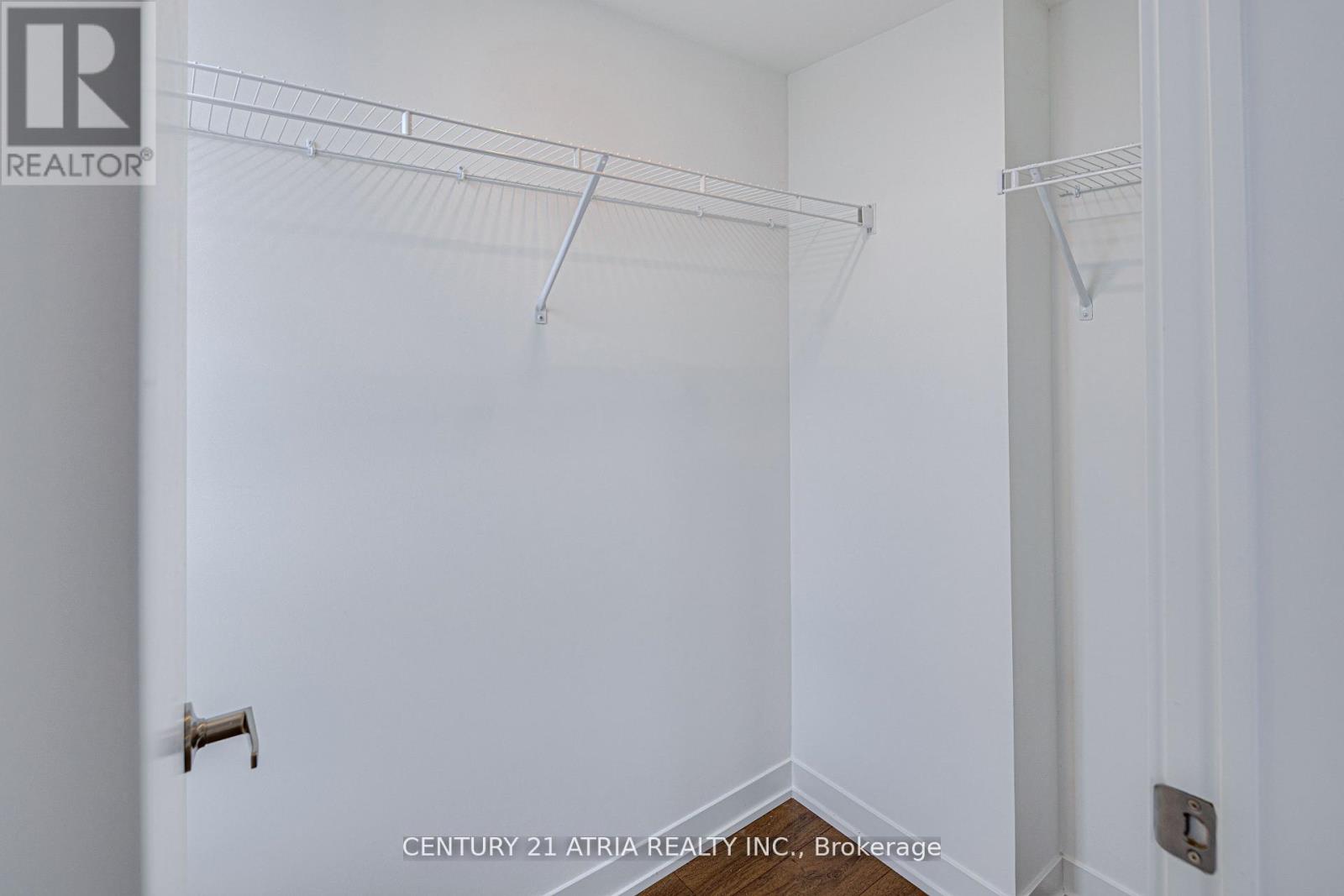 28 Turtle Island Road, Toronto, Ontario M6A 2M5 - Photo 13 - C12608124