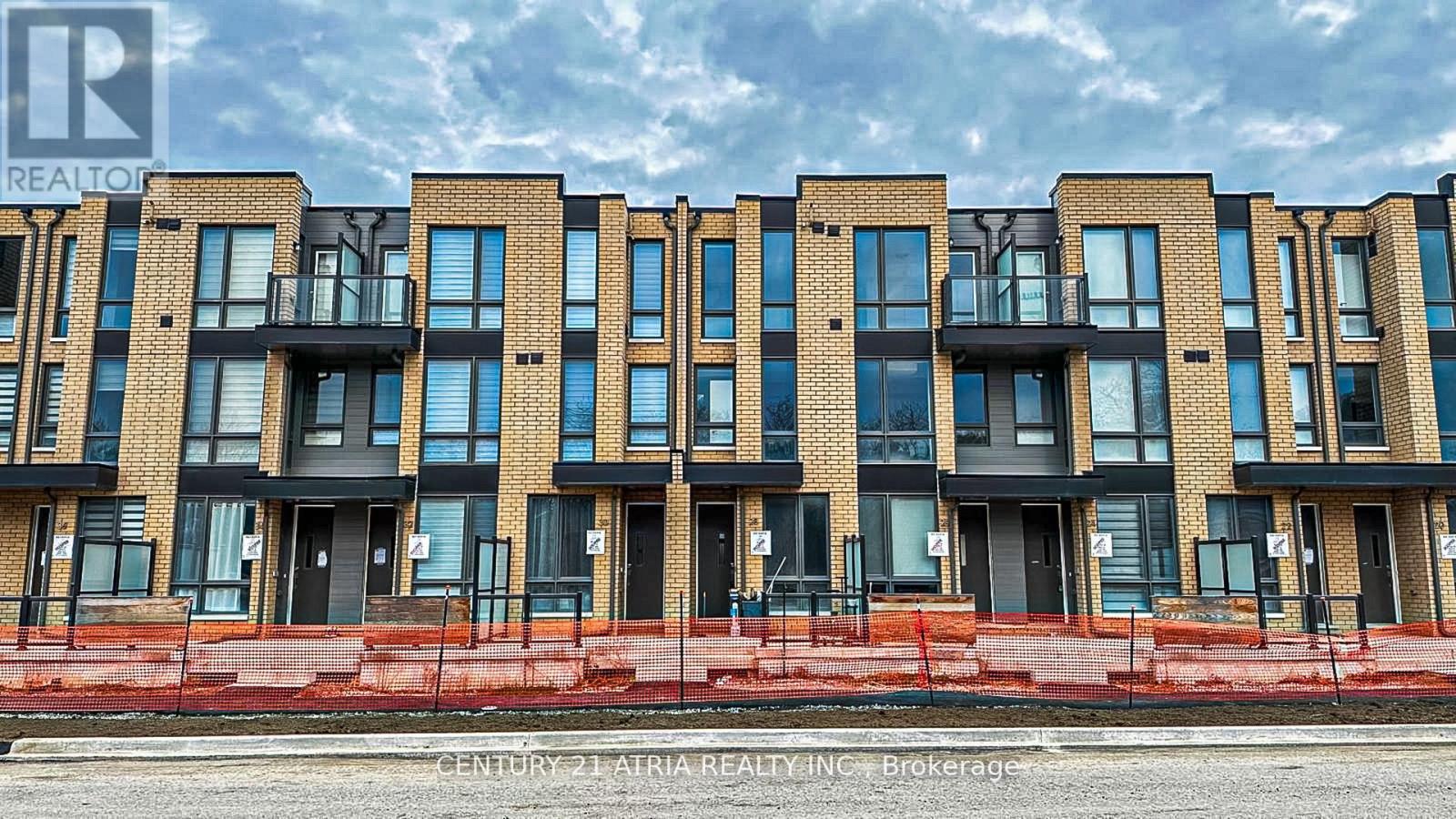 28 Turtle Island Road, Toronto, Ontario M6A 2M5 - Photo 15 - C12608124