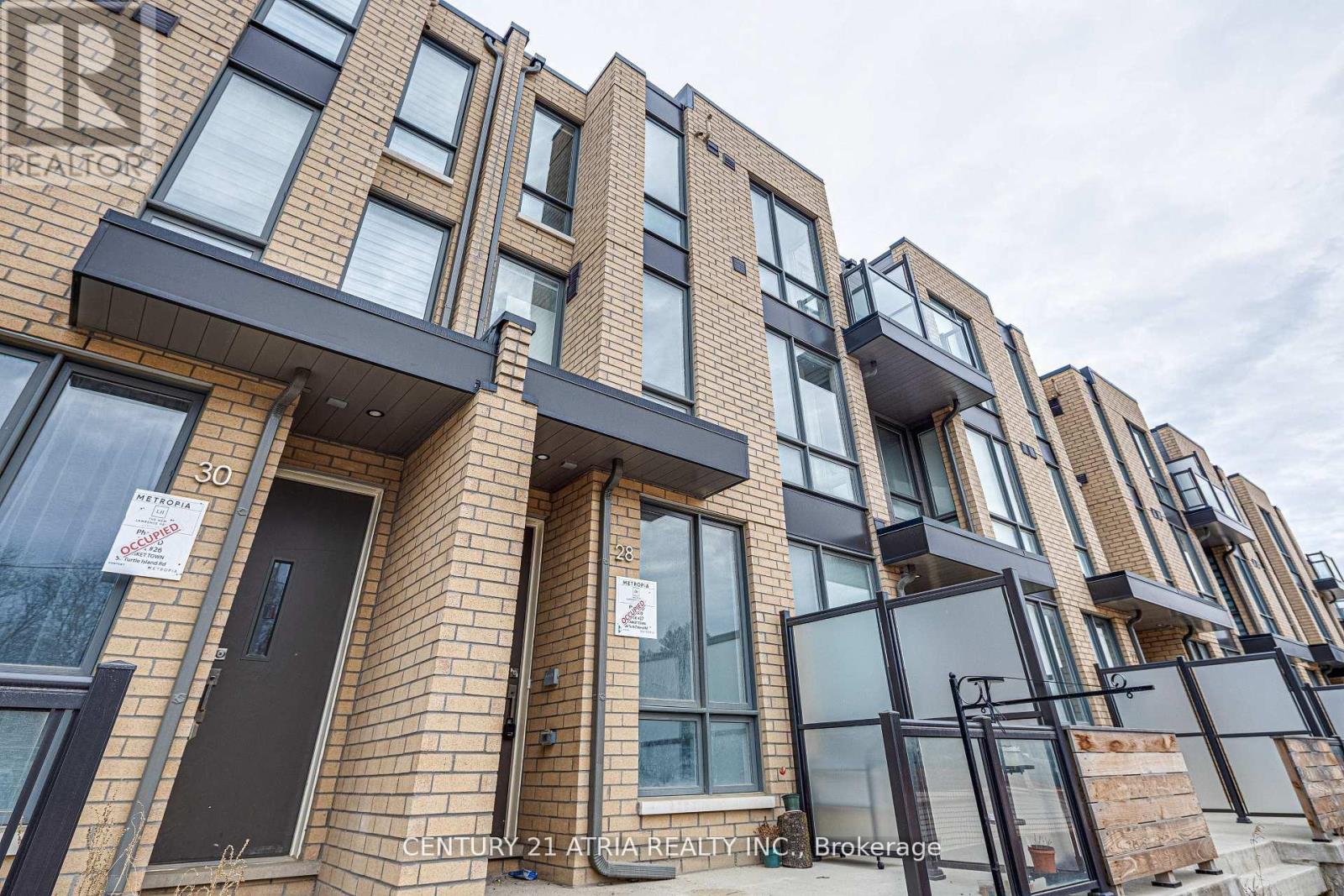 28 Turtle Island Road, Toronto, Ontario M6A 2M5 - Photo 7 - C12608124