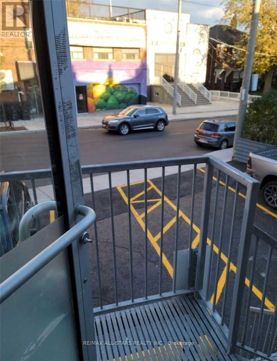 200 - 1269 Dundas Street W, Toronto (Trinity-Bellwoods), Ontario  M6J 1H1 - Photo 12 - C12608144