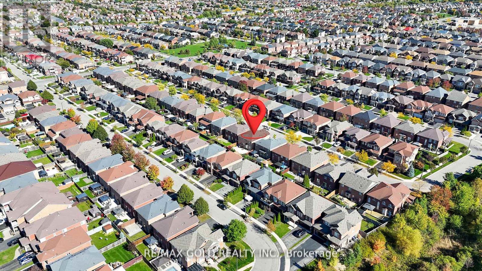 82 Amaranth Crescent, Brampton, Ontario L7A 0L4 - Photo 37 - W12608112