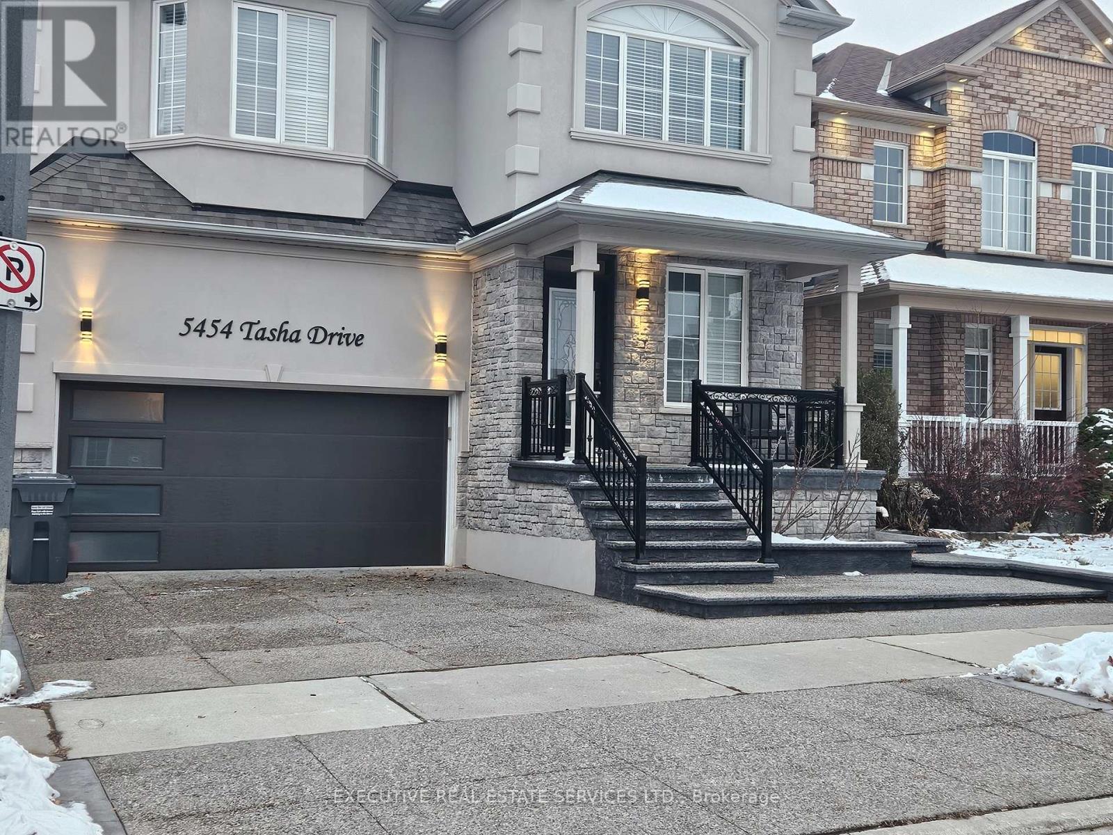 (Basement) - 5454 Tasha Drive, Mississauga, Ontario  L5M 6N5 - Photo 2 - W12608142