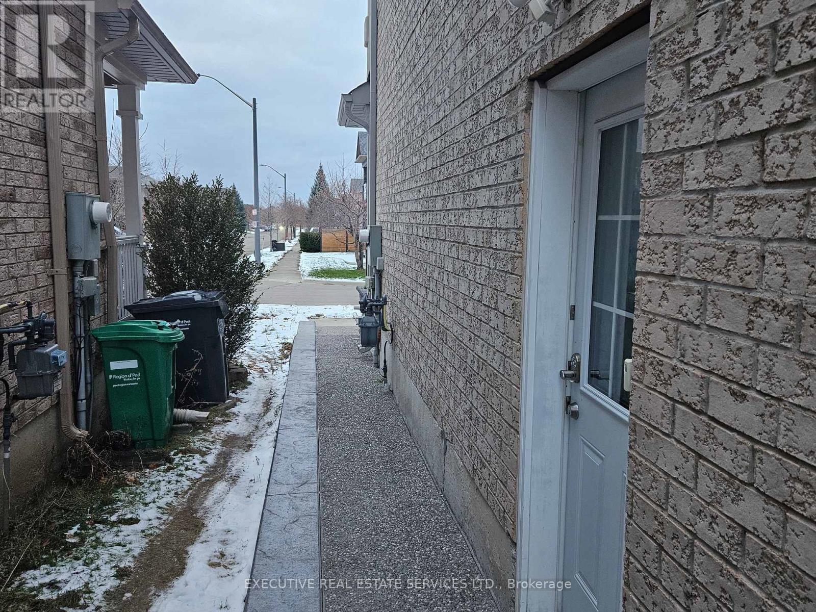 (Basement) - 5454 Tasha Drive, Mississauga, Ontario  L5M 6N5 - Photo 7 - W12608142