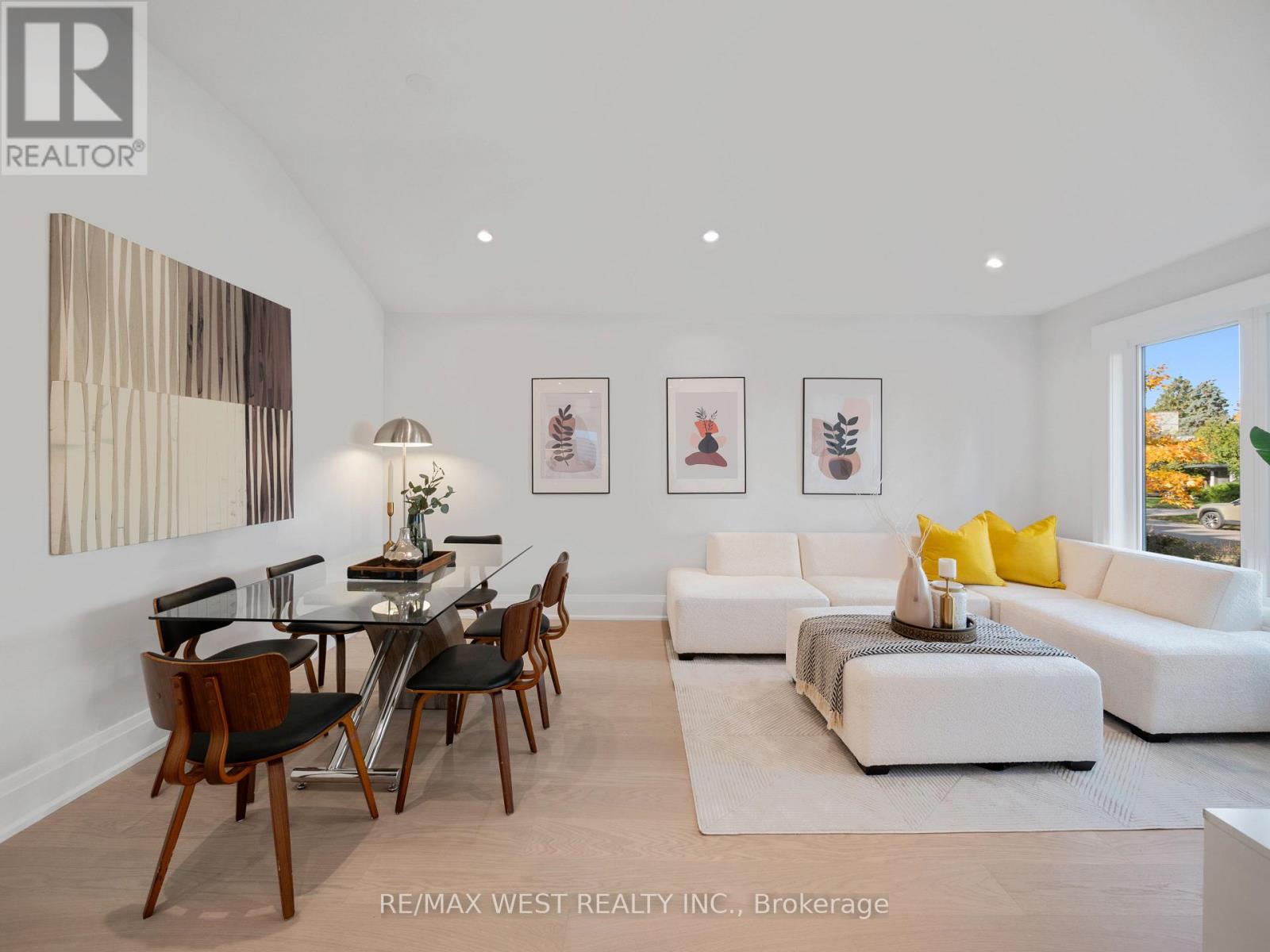 24 Appledale Road, Toronto, Ontario M9B 5G4 - Photo 17 - W12608156