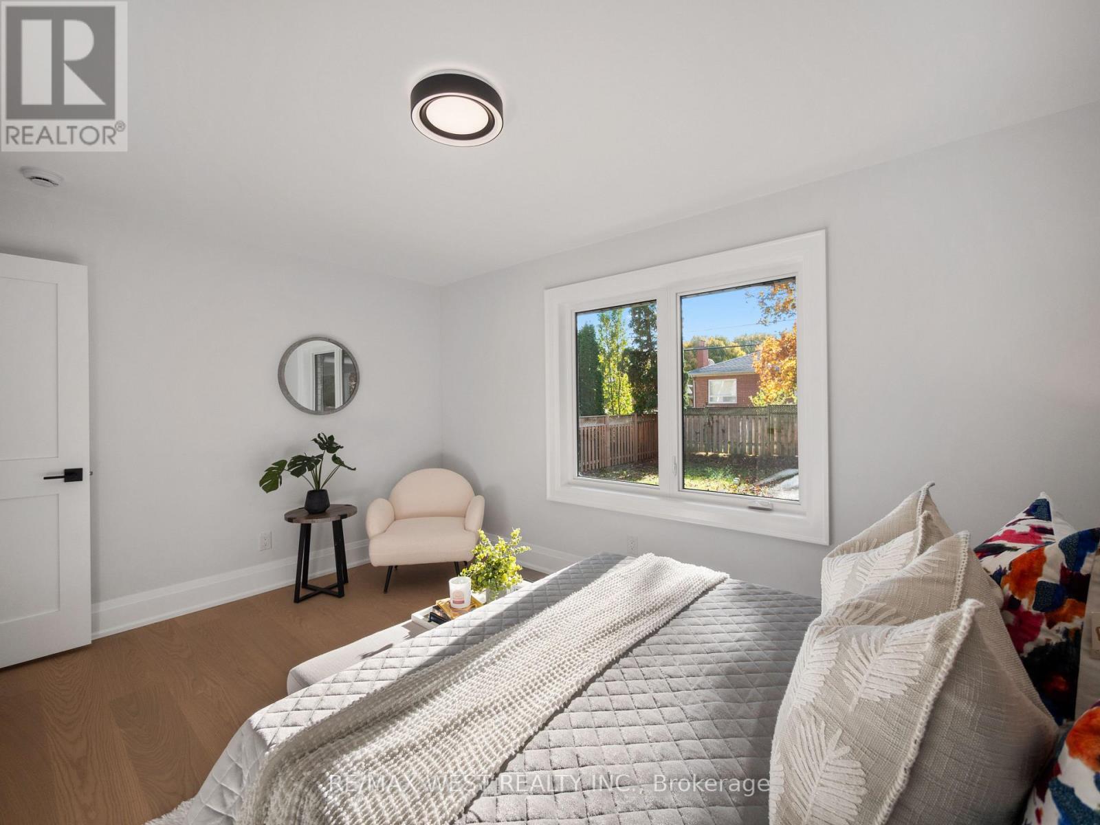 24 Appledale Road, Toronto, Ontario M9B 5G4 - Photo 19 - W12608156