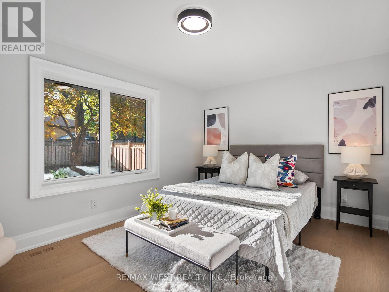 24 Appledale Road, Toronto, Ontario M9B 5G4 - Photo 4 - W12608156