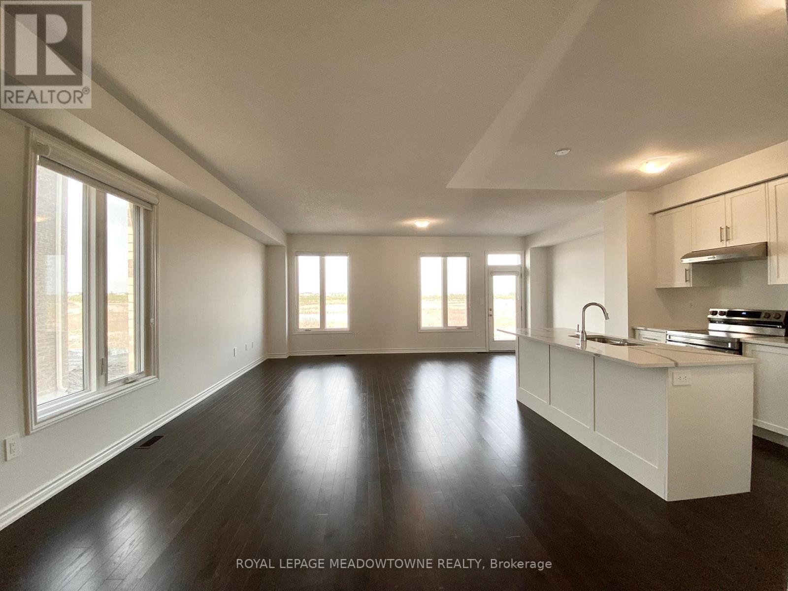 1461 Savoline Boulevard, Milton, Ontario  L9E 2G5 - Photo 7 - W12410202