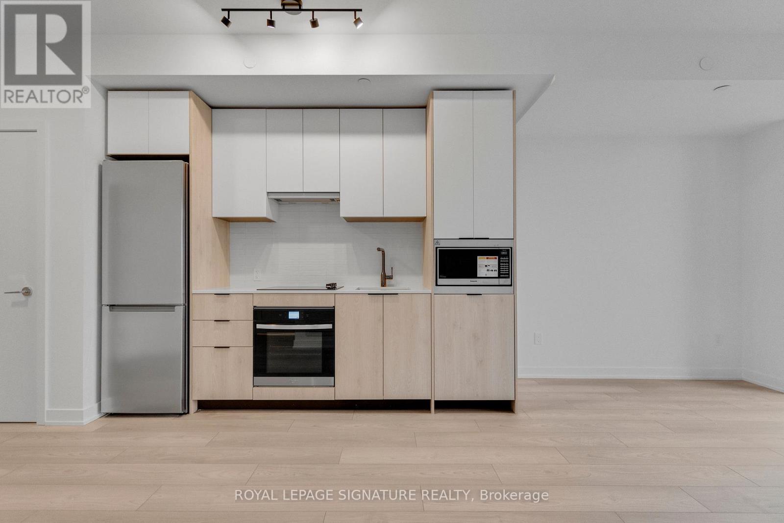 722 - 1007 The Queensway, Toronto, Ontario  M8Z 6C7 - Photo 20 - W12540570